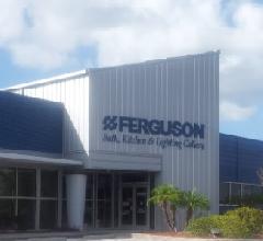 exterior storefront entrance 41916 US Hwy 19 N Tarpon Springs, FL